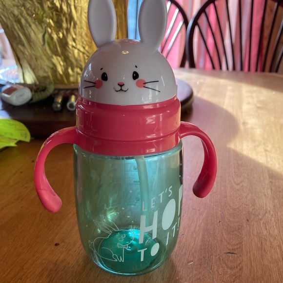 Easter sippy cup by Happy go fluffy - Picture 1 of 8